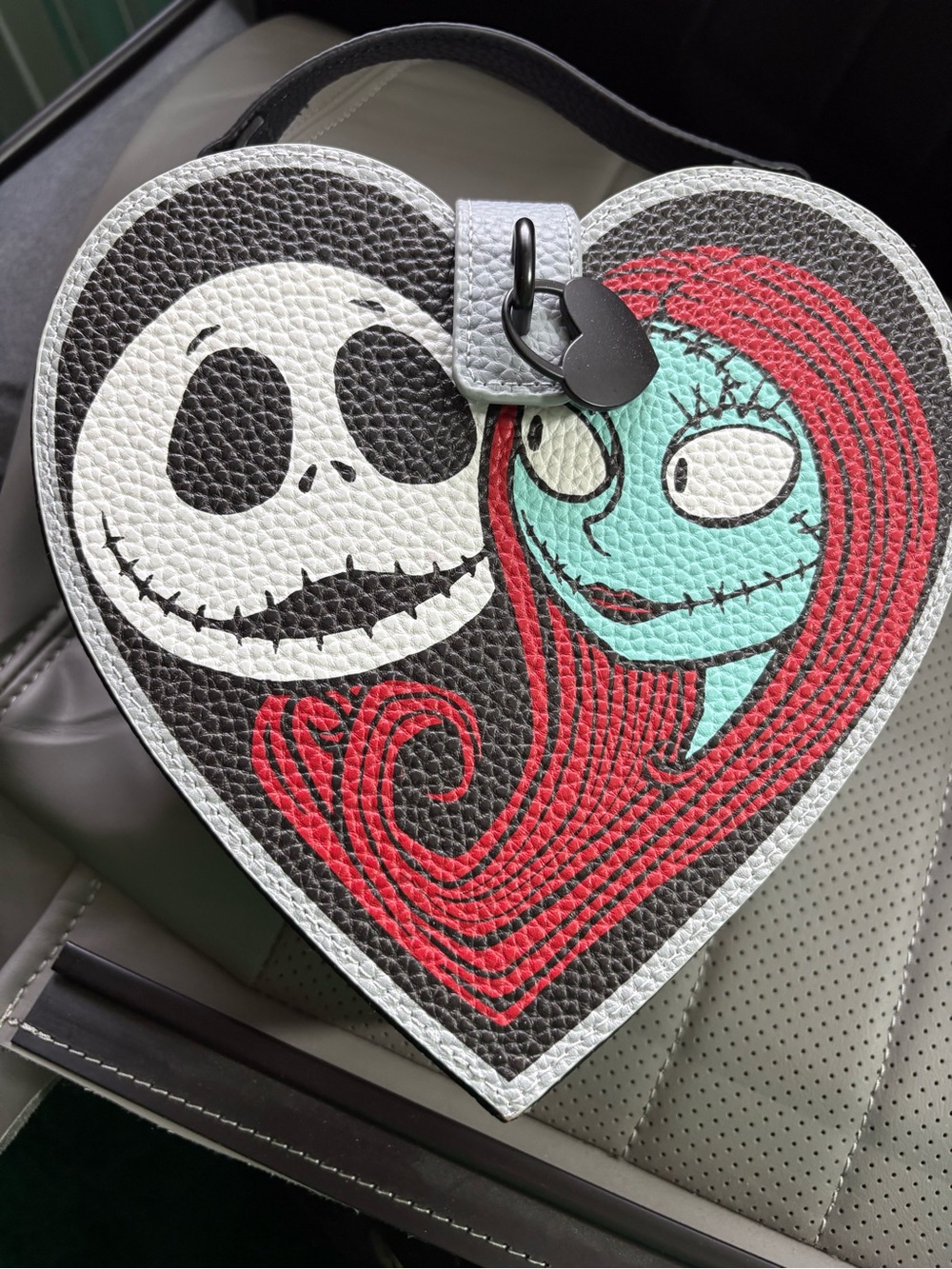 Heart-Shaped Jack & Sally Art Heart crossbody bag with Black, White, Red, Teal